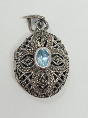 Vintage 925 Sterling Silver Marcasite Pendant Blue Stone Filigree Ornate Locket